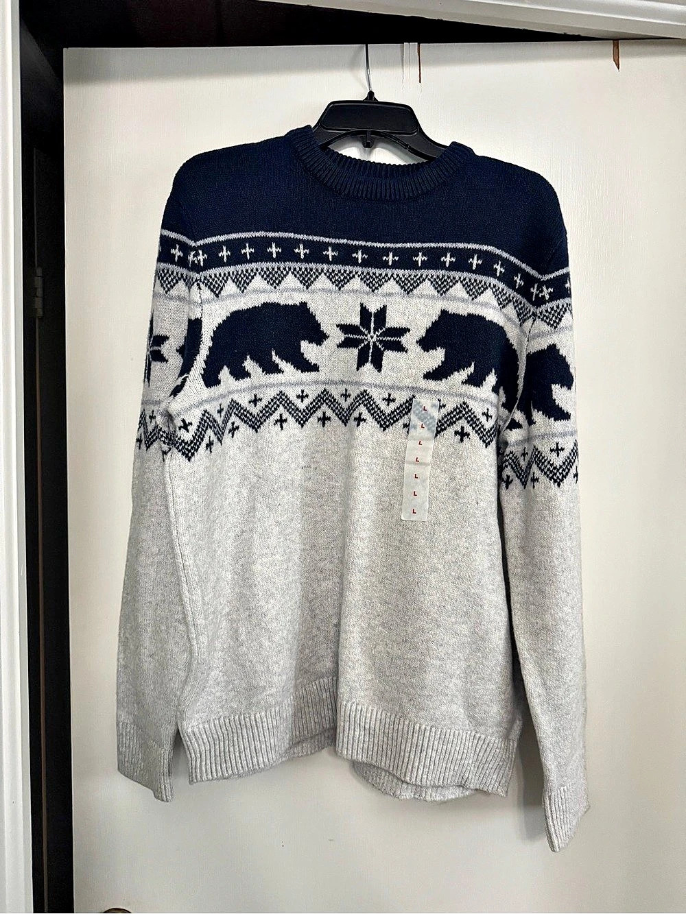 Old Navy SoSoft Polar Bear Fair Isle Sweater Blue & Gray Large NWT